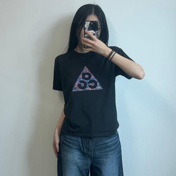 나이키 ACG 블랙 반팔 티셔츠