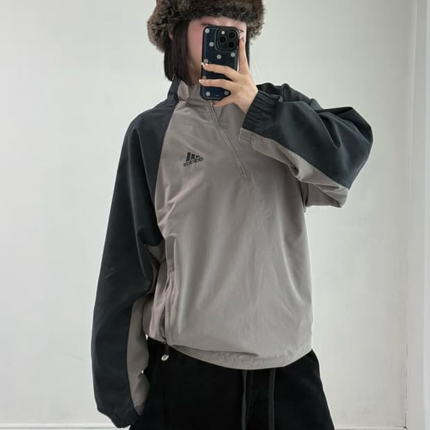 아디다스 올드스쿨 카키브라운 반집업