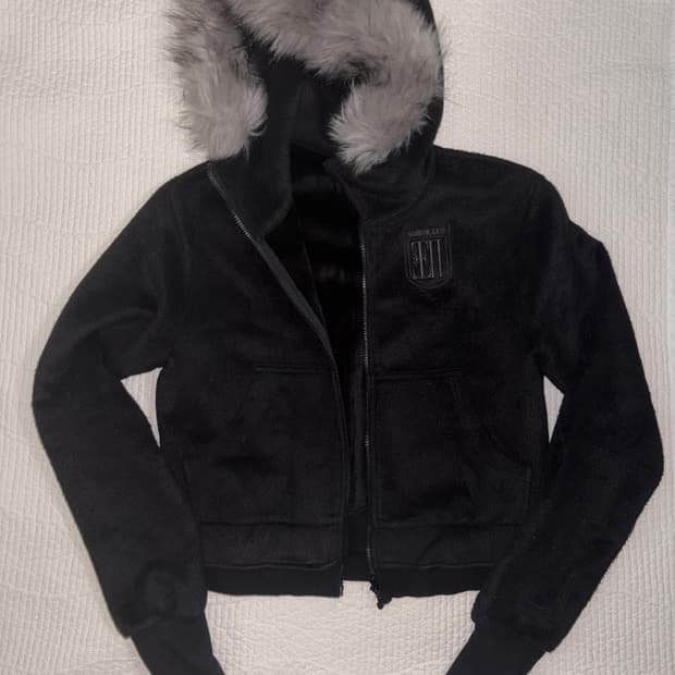 NoEmosen fur hoddie