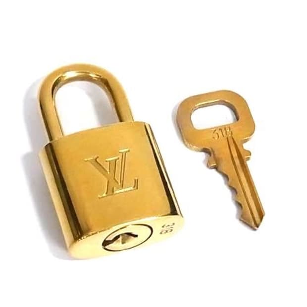 루이비통 패드락 자물쇠 키링