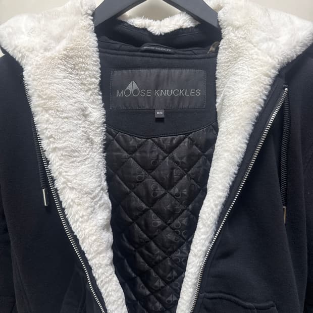 정품 인증) 무스너클 버니스웨터 M