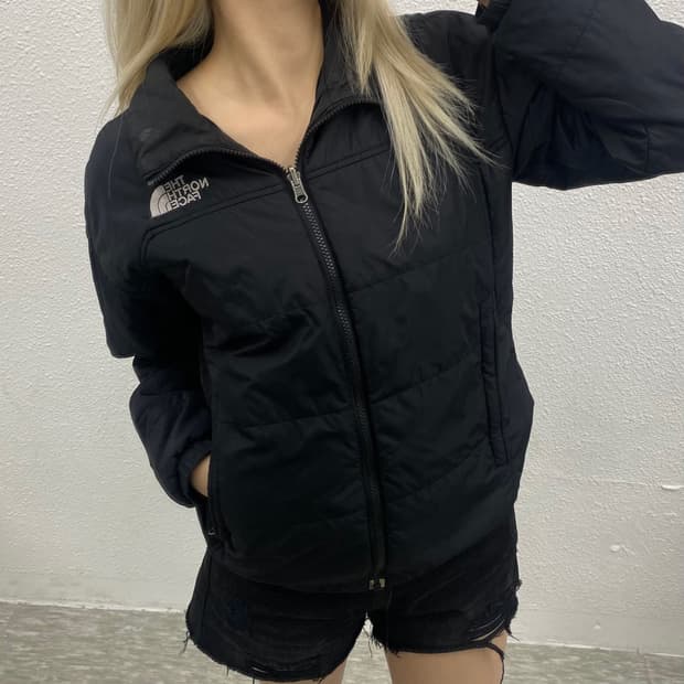 노스페이스 블랙 경량 패딩 90