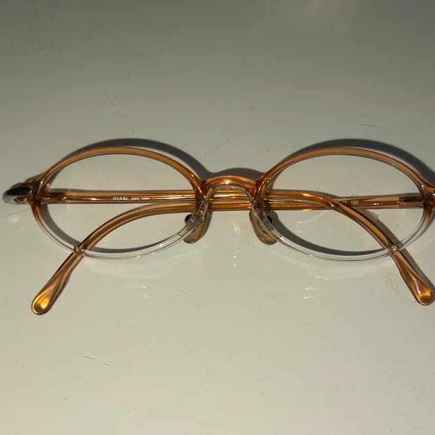 일본빈티지 반투명 안경테 90 00년대 고전 클래식 빈티지 유니크 y2k