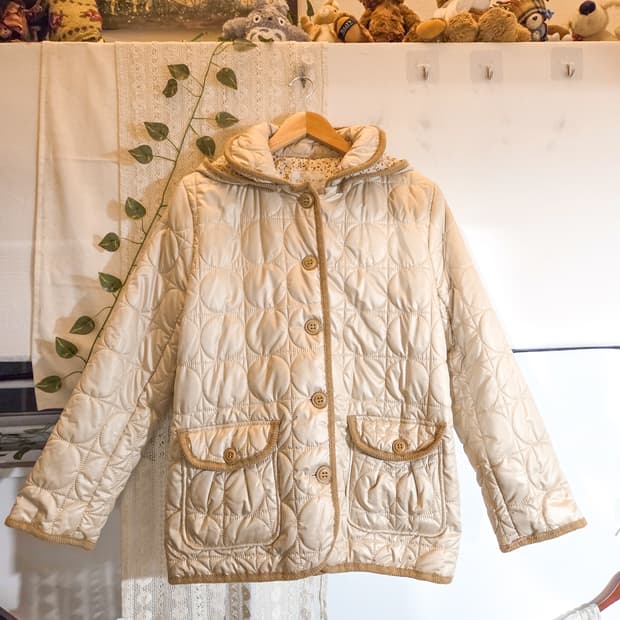 잔꽃 후드 누빔 패딩