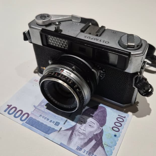 작례O 클래식 감성 올림푸스 오토아이+주이코 45mm 2.8 필름카메라