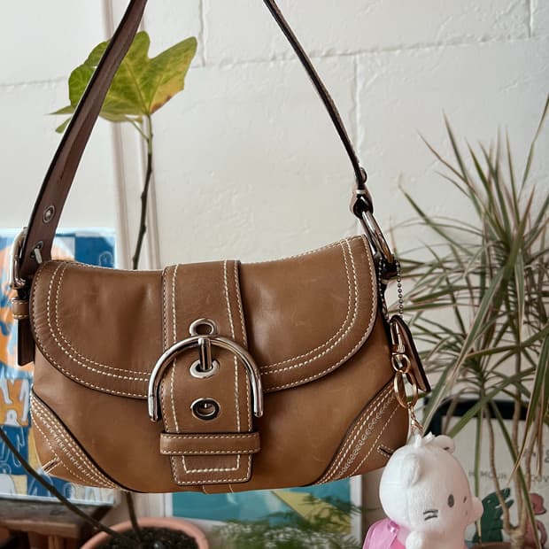 코치 버클 숄더백 미니 coach soho 탠컬러 y2k