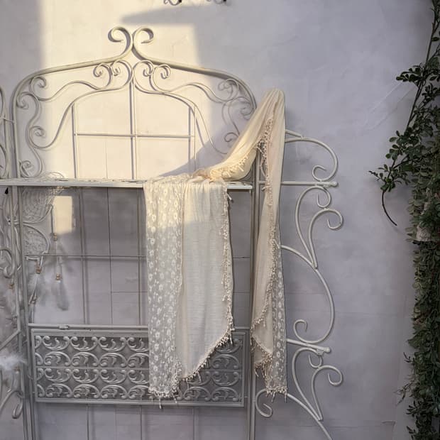 Ivory floral lace layered scarf 