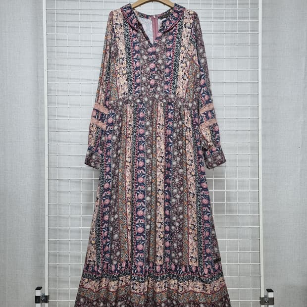 써스데이아일랜드 원피스 S