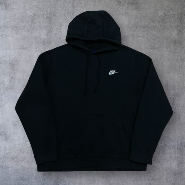 나이키 퓨추라 스몰 로고 블랙 미니멀 후드티