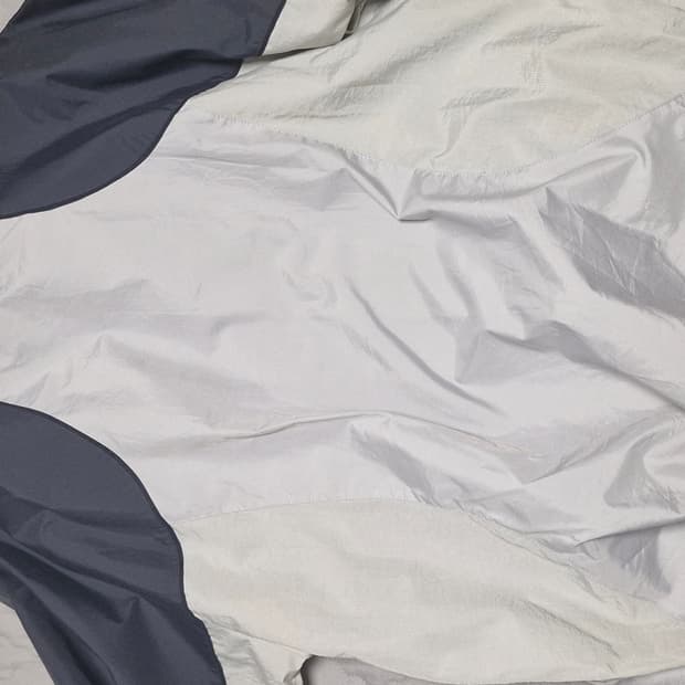 첼시 은색 나이키 바람막이