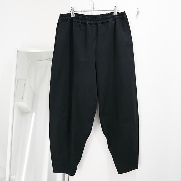 Tapered Easy Pants