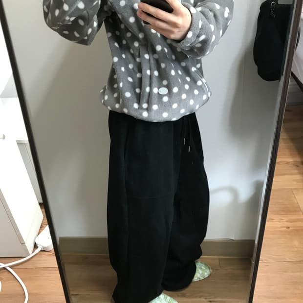 블랙 스웻팬츠