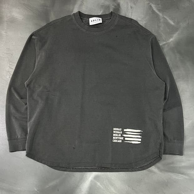  솔리드옴므 그래픽 롱슬리브 y15919