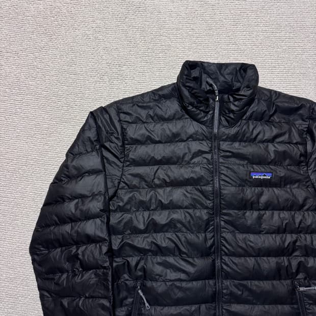 파타고니아 구스다운 경량 패딩 블랙 M