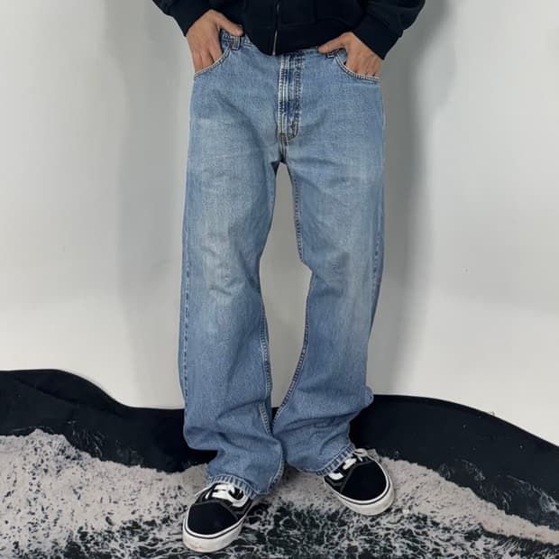 00‘s Levi’s 569 Loose Straight