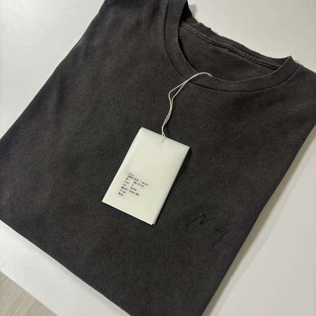 안셀름 Embroidery Dyed T-shirt "Black"
