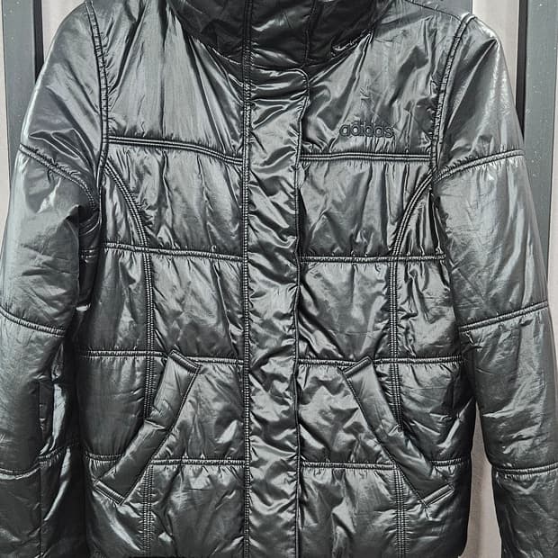 아디다스 올드스쿨 하이넥 유광패딩 85