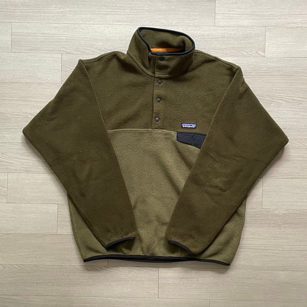 파타고니아 신칠라 카고 그린 켄달 제너