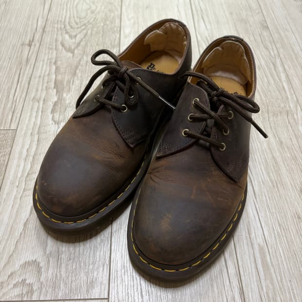 닥터마틴 1461 3홀 크레이지홀스 250