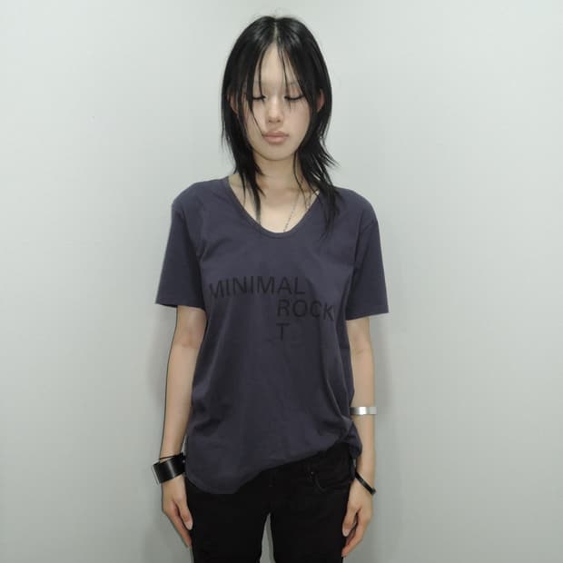 MINIMAL ROCK T Short Sleeve Tee