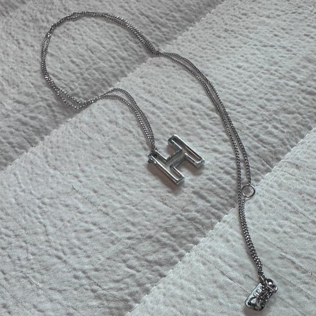 넘버링 이니셜 목걸이 H