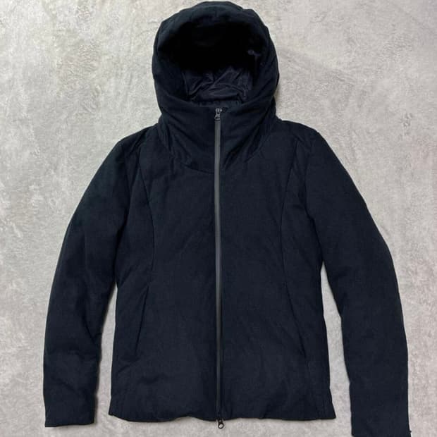 토네이도 마트 스웨이드 패딩