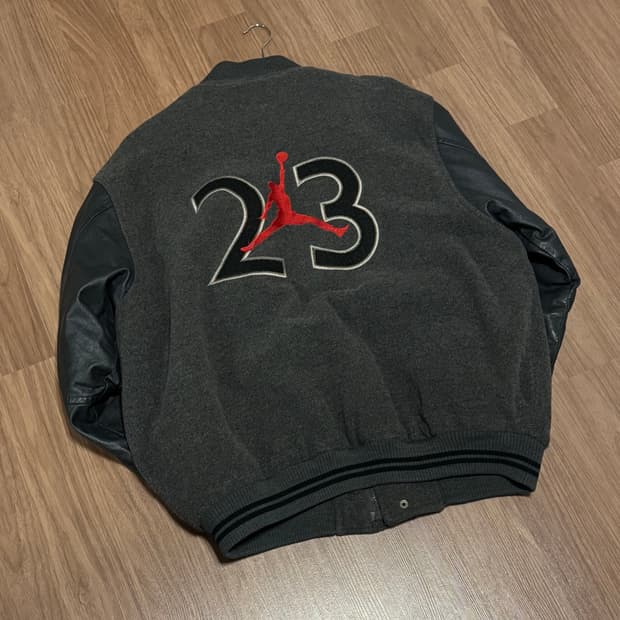 나이키 조던 올드스쿨 야구잠바 스테디움 자켓