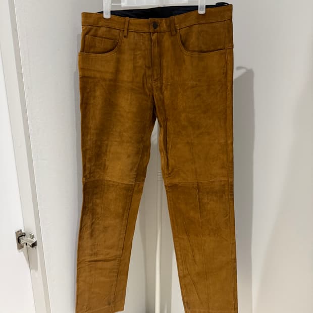 [48IT] 프라다 스웨이드 팬츠