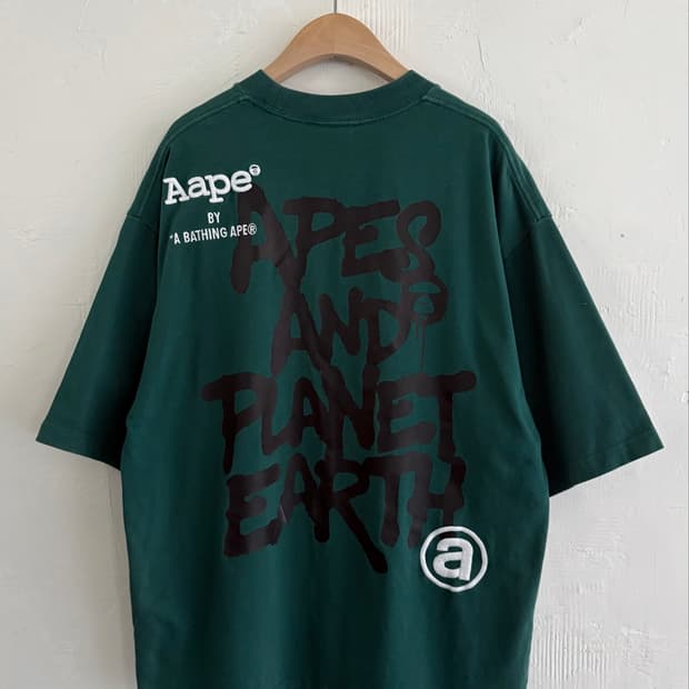 AApe 에이프 그린 로고 반팔 티셔츠