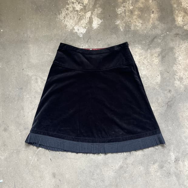 DKNY JEANS 벨벳 플리츠 디테일 스커트 