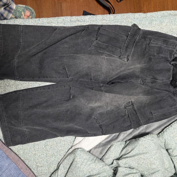 해칭룸 밀팬츠 애쉬그레이 3사이즈 팝니다