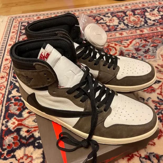 조던1 트래비스 스캇 레트로 하이 OG 모카