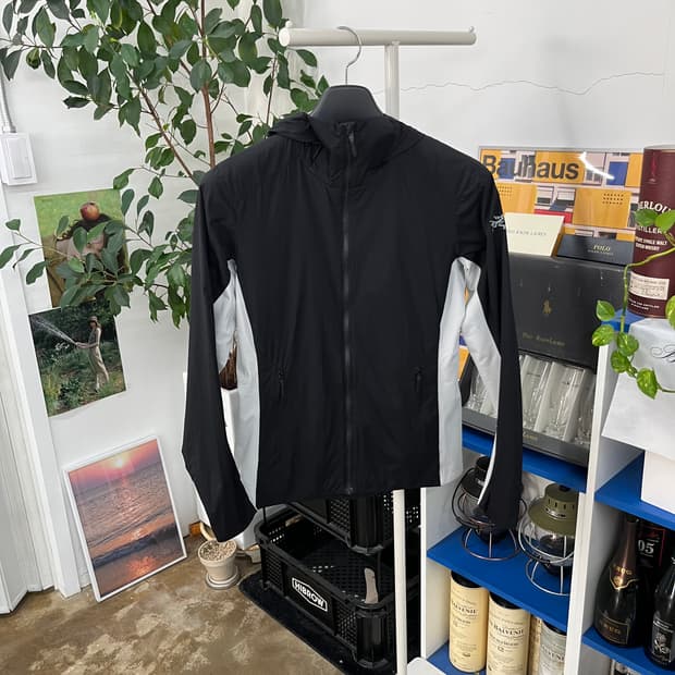 아크테릭스 우먼 아톰 라이트웨이트 자켓 S