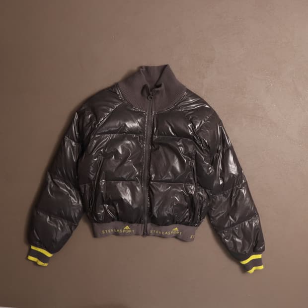 아디다스 스텔라맥카트니 크롭 에나멜 푸퍼패딩 A1728