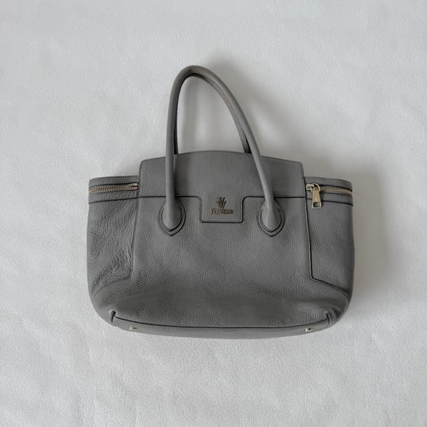 베라왕(VERA WANG) 레더 토트 크로스백