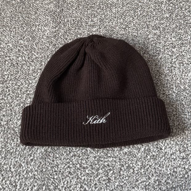 키스 스크립트 클래식 비니 브라운