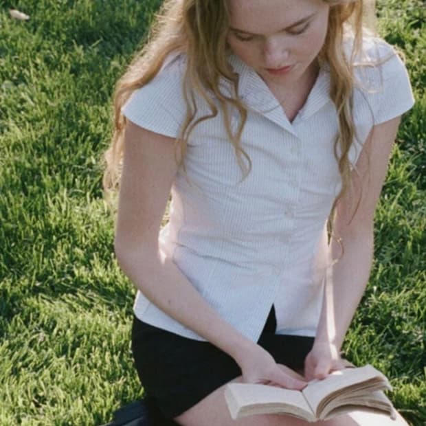 BRANDY MELVILLE RUE STRIPE TOP