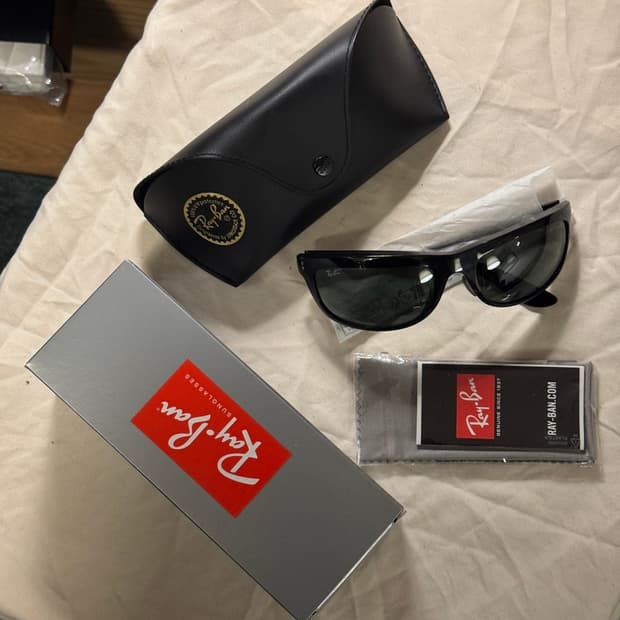 레이벤 발로라마 풀박스