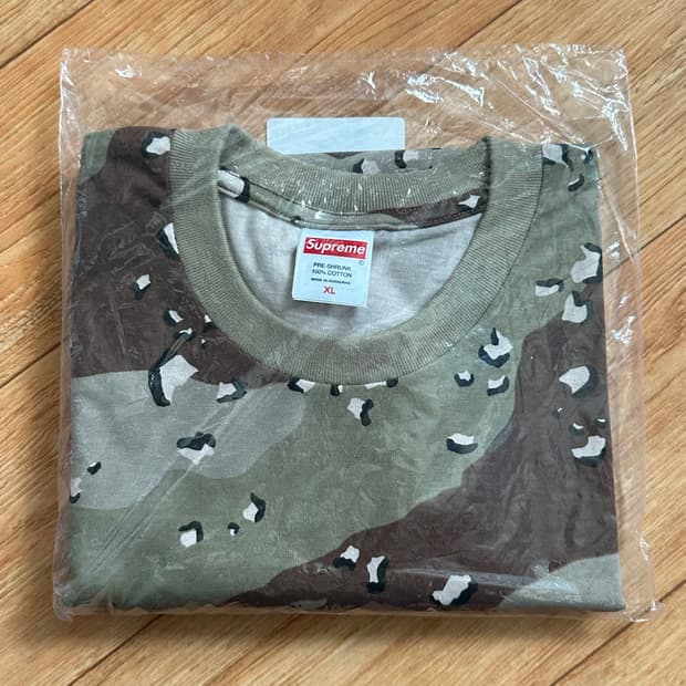 슈프림 태그 티셔츠 초콜릿 칩 카모 XL