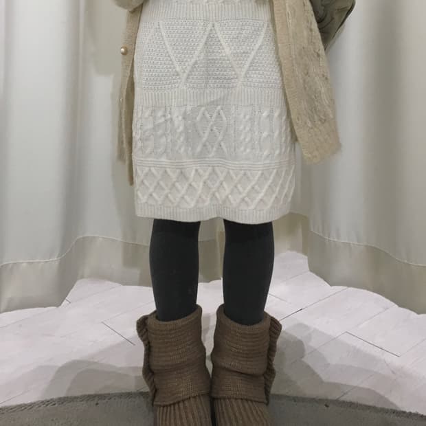 세실맥비 니트 미디 스커트