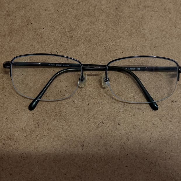 빈티지 안경 (무도수 안경알로 교체 완료됨)