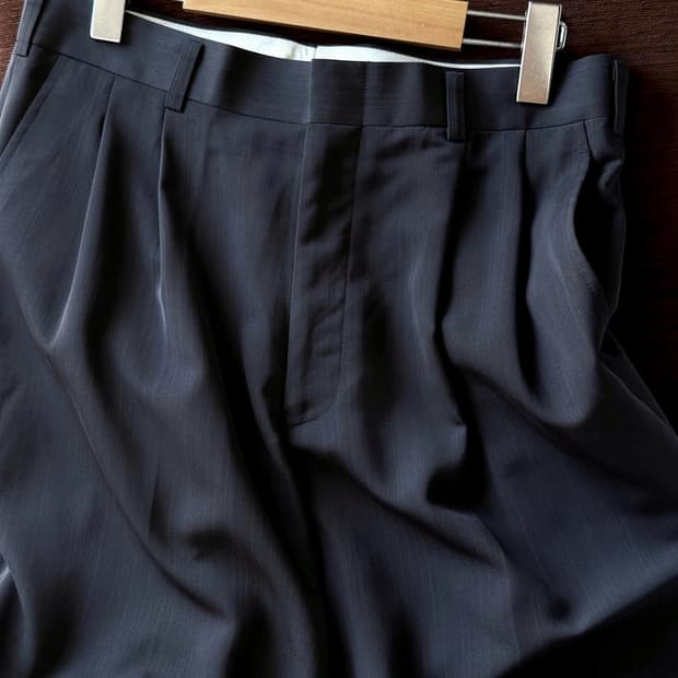 Tropical poly patterned 2 pleats trouser