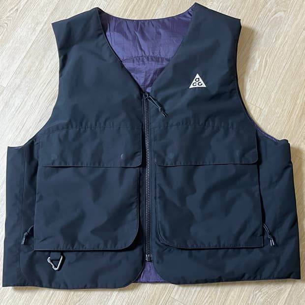 나이키 ACG 스컬 피크 리버서블 베스트 블랙 아시아 팝니다.