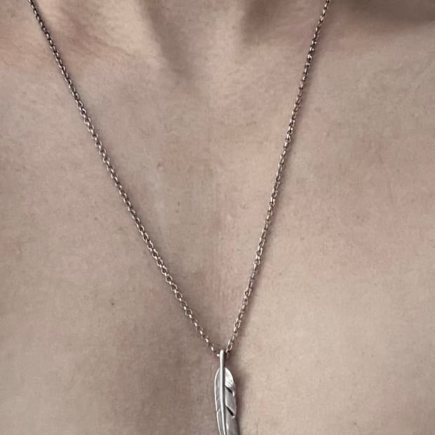 Goros sv feather m 고로스 sv 페더 펜던트 (좌향)