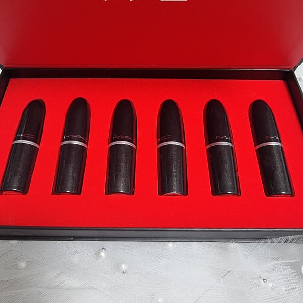 선물용)새상품)맥 립스틱 본품6개 세트 입니다.  