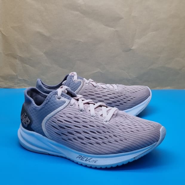 뉴발란스 퓨얼코어5000 여성운동화230 