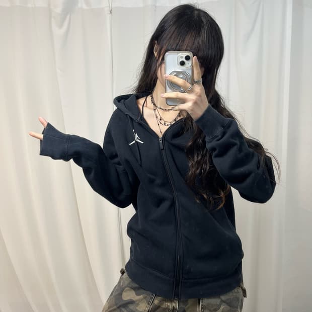 Jordan Black Hood Zip-up