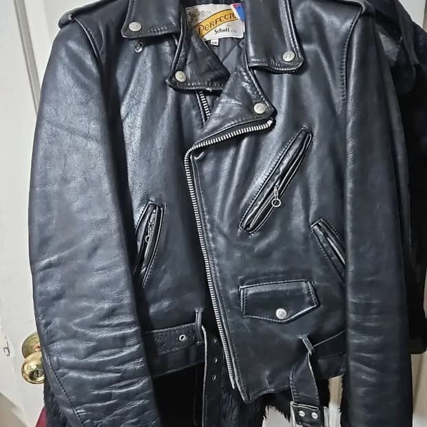 NYC쇼트 618 퍼펙토 자켓 판매합니다