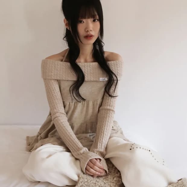 노피셜 노피스 캉캉 오프숄더탑 (베이지)