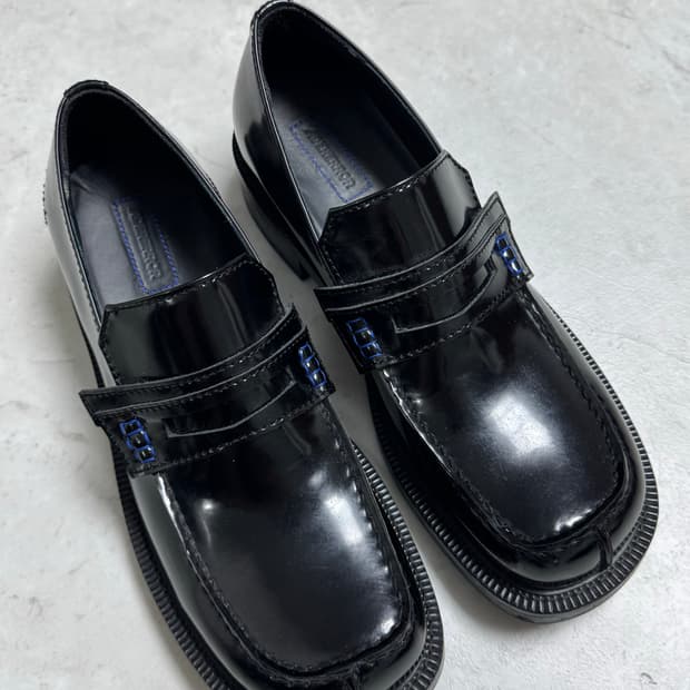 아더에러 로퍼 42